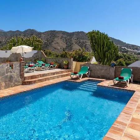 Feriehus Mit Privatpool Fuer 6 Personen Ca 140 Qm In Nerja, Andalusien Costa Del Sol Nerja