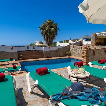 Mit Privatpool Fuer 6 Personen Ca 140 Qm In Nerja, Andalusien Costa Del Sol *