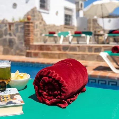 度假居 Mit Privatpool Fuer 6 Personen Ca 140 Qm In Nerja, Andalusien Costa Del Sol *