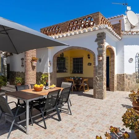 Mit Privatpool Fuer 6 Personen Ca 140 Qm In Nerja, Andalusien Costa Del Sol * Nerja